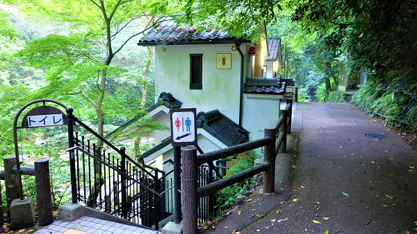 箕面大滝　トイレ