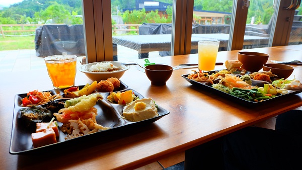 ビュッフェレストラン奥河内