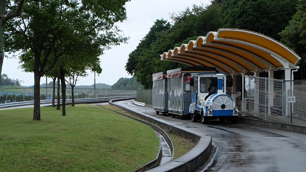 イングランドの丘　シャトルバス