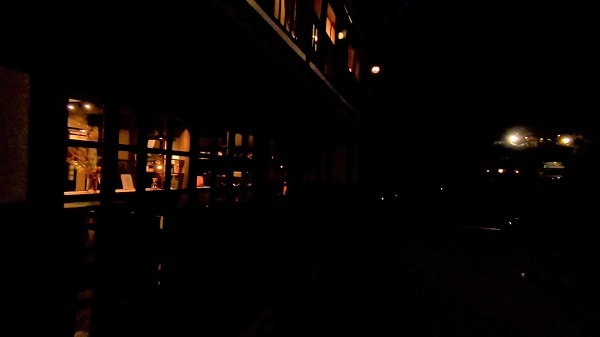 【ライトアップ】夜の箕面滝を駅から楽しむ方法